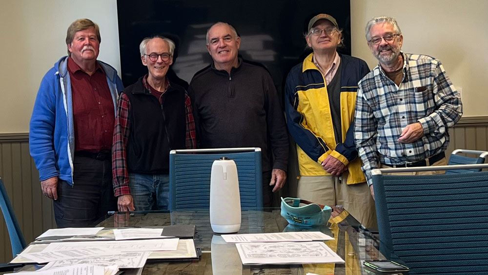 historic-display-committee-and-gordon-carlisle